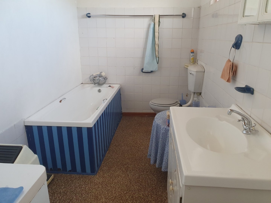 5 Bedroom Property for Sale in Prince Albert Western Cape